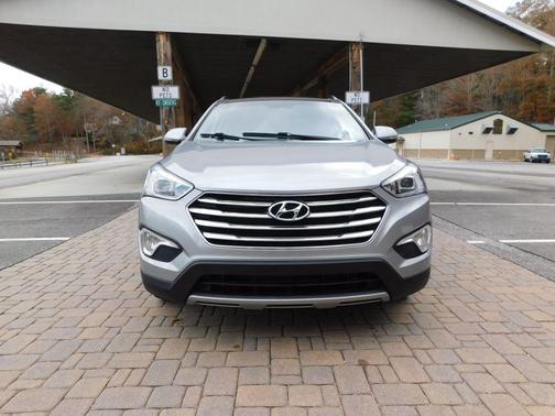 2016 Hyundai SANTA FE SE