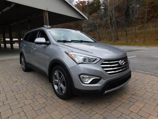 2016 Hyundai SANTA FE SE