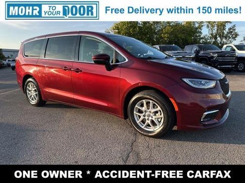 2023 Chrysler Pacifica Touring-L