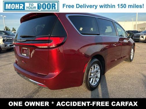 2023 Chrysler Pacifica Touring-L