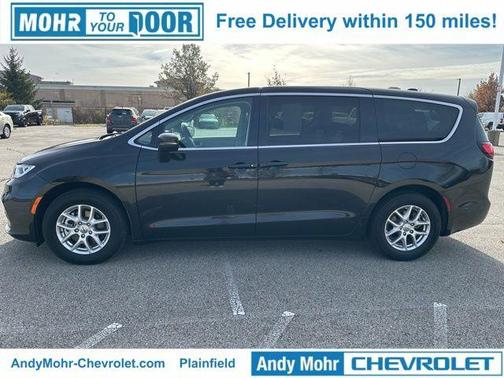 2023 Chrysler Pacifica Touring-L