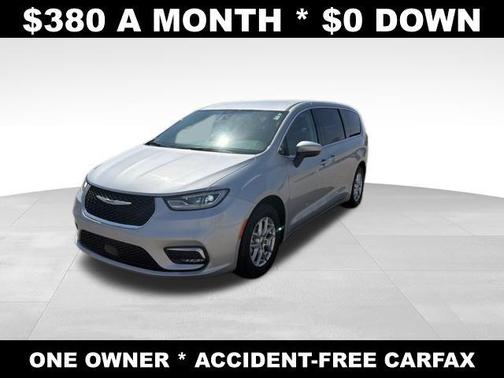 Silver Mist Clearcoat 2023 Chrysler Pacifica Touring-L