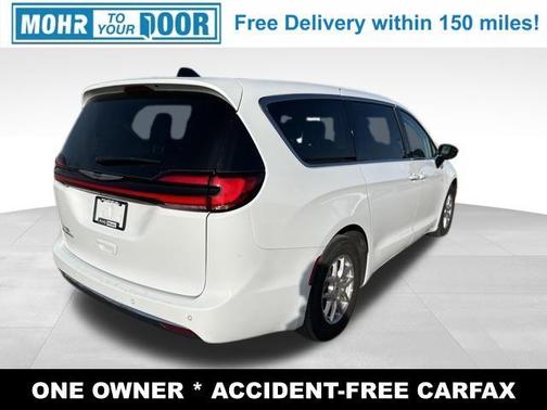 2024 Chrysler Pacifica Touring-L