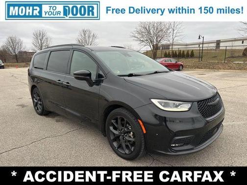 2022 Chrysler Pacifica Touring-L