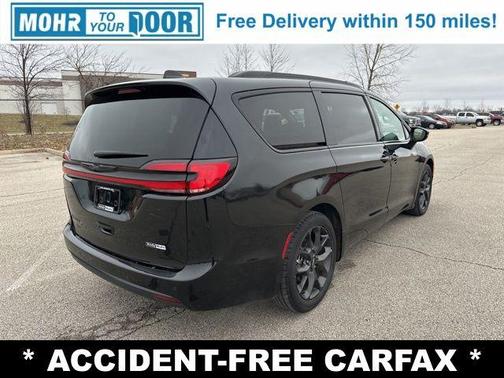 2022 Chrysler Pacifica Touring-L