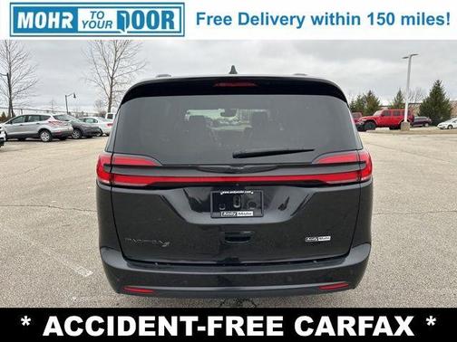 2022 Chrysler Pacifica Touring-L