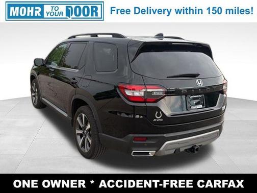 Crystal Black Pearl 2024 Honda Pilot Elite