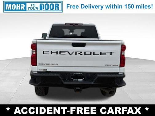 Summit White 2024 Chevrolet Silverado 2500 Custom