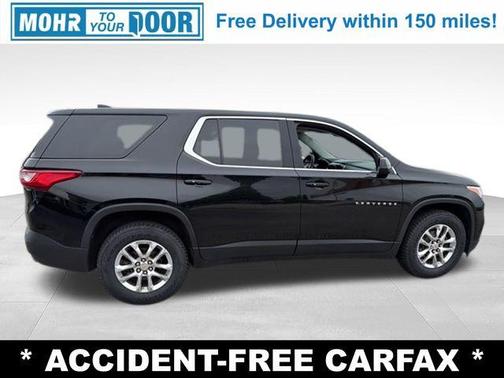 Mosaic Black Metallic 2020 Chevrolet Traverse LS