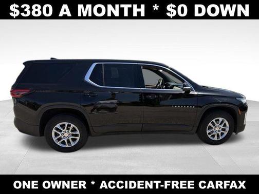 Mosaic Black Metallic 2023 Chevrolet Traverse LS