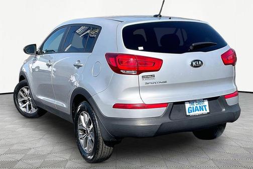Bright Silver 2015 Kia Sportage LX