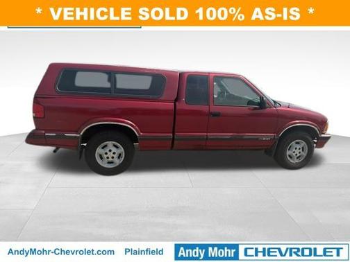 Red 1995 Chevrolet S-10 LS Extended Cab