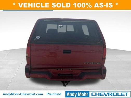 Red 1995 Chevrolet S-10 LS Extended Cab