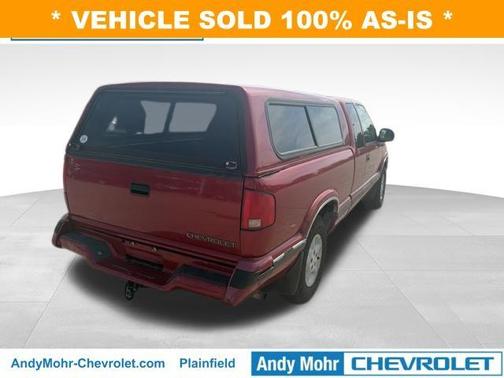 Red 1995 Chevrolet S-10 LS Extended Cab
