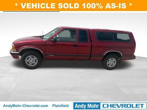 Red 1995 Chevrolet S-10 LS Extended Cab