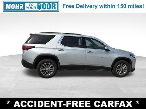 Silver Ice Metallic 2022 Chevrolet Traverse LT Leather