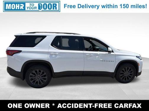 Summit White 2023 Chevrolet Traverse RS