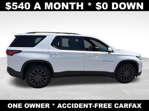 Summit White 2023 Chevrolet Traverse RS