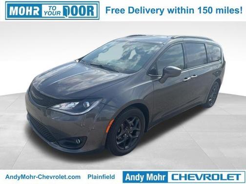 Granite Crystal Clearcoat Metallic 2018 Chrysler Pacifica Touring-L