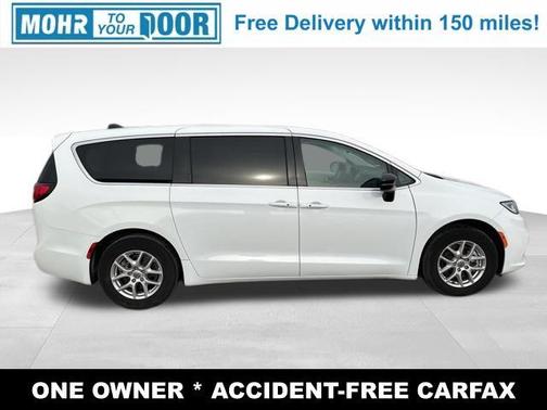 2024 Chrysler Pacifica Touring-L