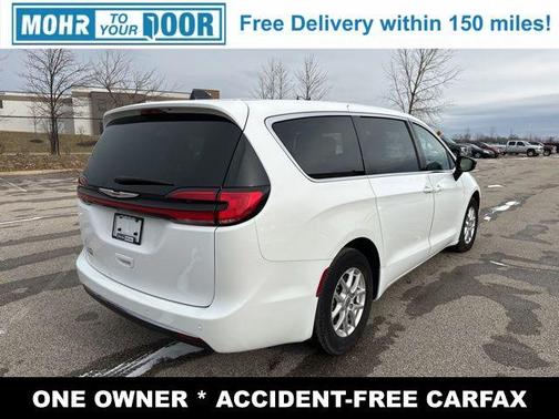 2024 Chrysler Pacifica Touring-L