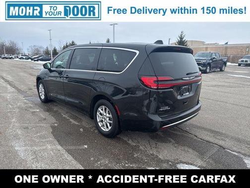 2024 Chrysler Pacifica Touring-L