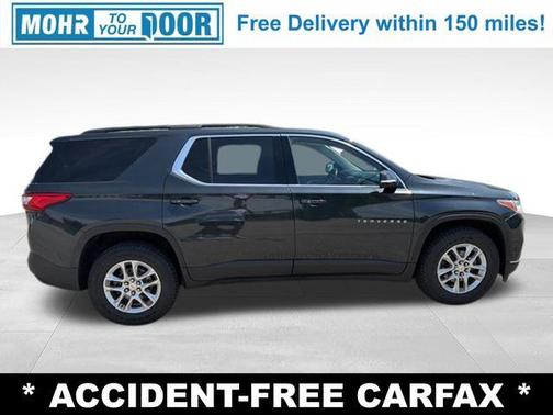 Graphite Metallic 2019 Chevrolet Traverse LT Cloth