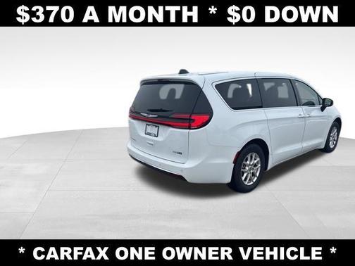 Bright White Clearcoat 2023 Chrysler Pacifica Touring-L