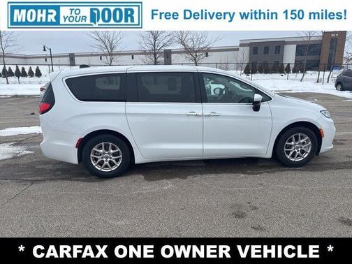 2023 Chrysler Pacifica Touring-L