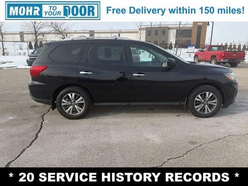 2020 Nissan Pathfinder S