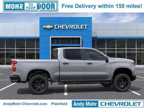 Silver Ice Metallic 2026 Chevrolet Silverado 1500 Custom Trail Boss