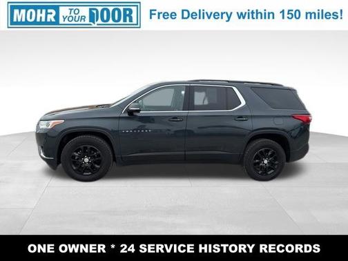 Graphite Metallic 2019 Chevrolet Traverse LT Cloth