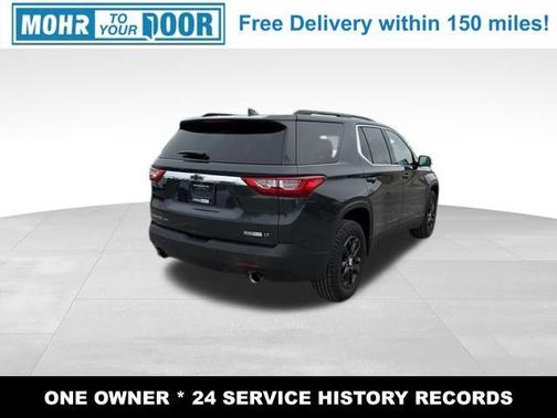 Graphite Metallic 2019 Chevrolet Traverse LT Cloth