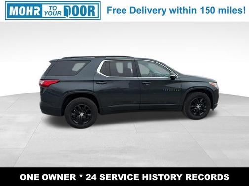 Graphite Metallic 2019 Chevrolet Traverse LT Cloth