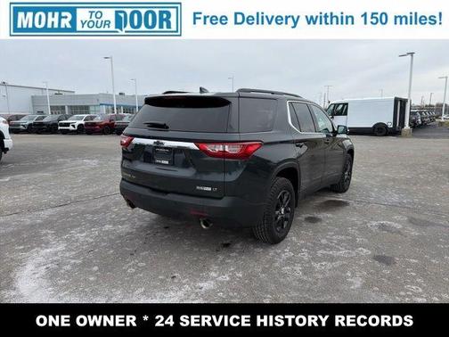 Graphite Metallic 2019 Chevrolet Traverse LT Cloth