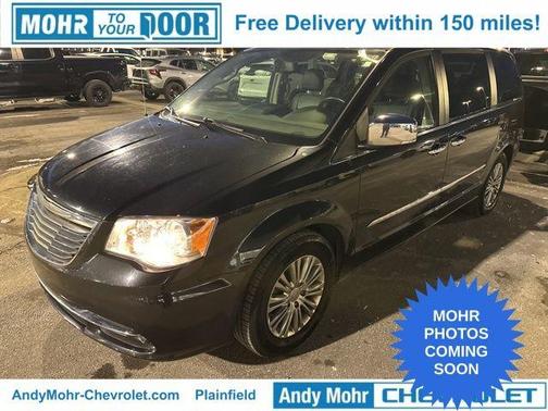 2016 Chrysler Town & Country Touring-L