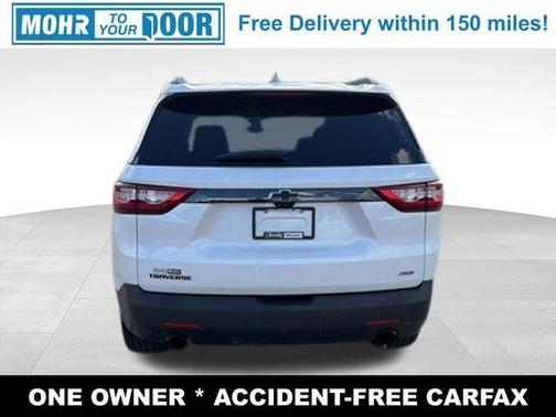 Iridescent Pearl Tricoat 2021 Chevrolet Traverse RS