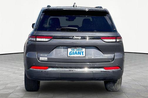 Metallic 2024 Jeep Grand Cherokee Limited