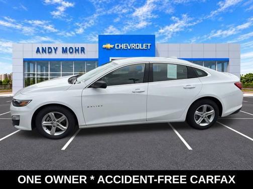 Summit White 2024 Chevrolet Malibu LT