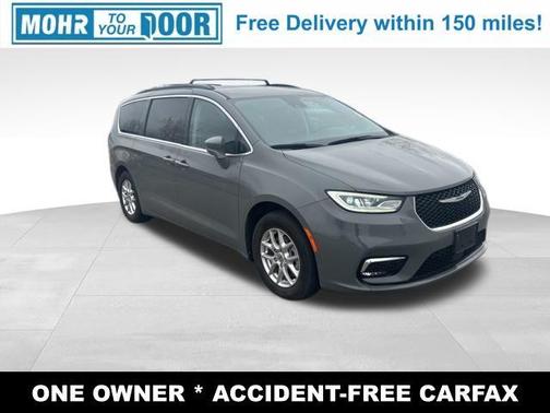 2022 Chrysler Pacifica Touring-L