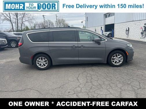 2022 Chrysler Pacifica Touring-L