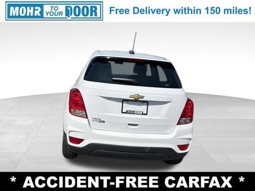 Summit White 2018 Chevrolet Trax LS