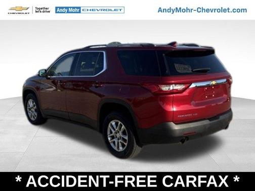 Cajun Red Tintcoat 2018 Chevrolet Traverse LT Cloth