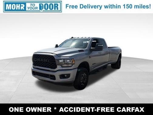 Billet Silver Metallic Clearcoat 2024 RAM 3500 Big Horn