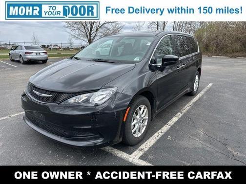 2022 Chrysler Voyager LX