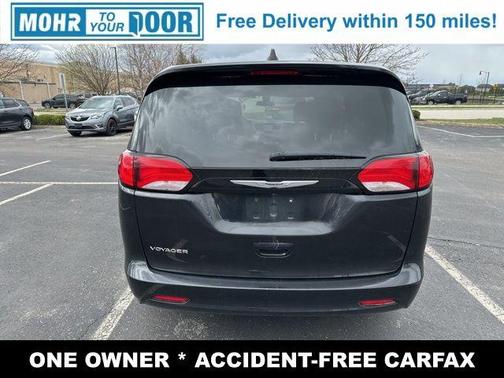 2022 Chrysler Voyager LX