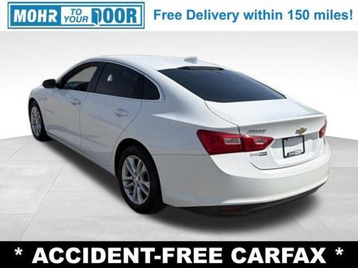 Summit White 2018 Chevrolet Malibu LT