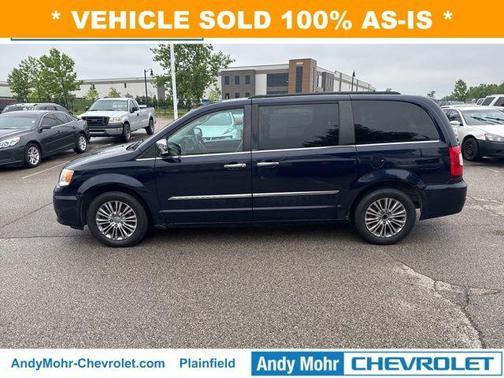 2013 Chrysler Town & Country Touring-L