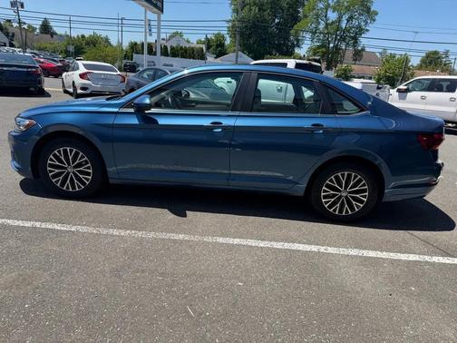 Blue Silk Metallic 2019 Volkswagen Jetta 1.4T SE