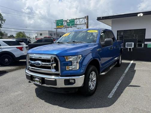 Blue Flame Metallic 2016 Ford F-150 XLT Truck